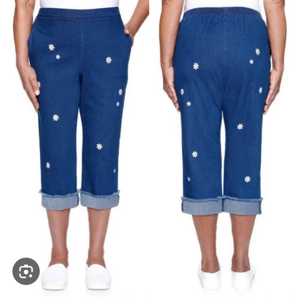 NWT- Alfred Dunner Denim Boho Vibes Capris